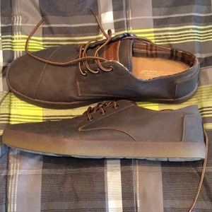 New Toms Leather Sneakers
